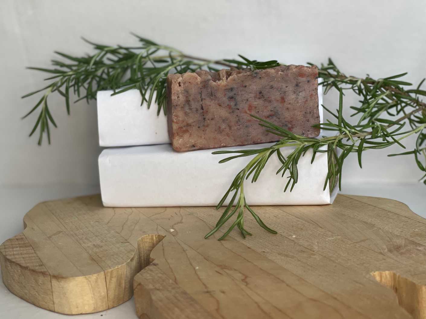 Body Bar (Carrots, Cucumber, & charcoal )